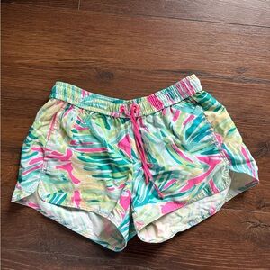 Lilly Pulitzer Vibrant Palm Print Athletic Shorts